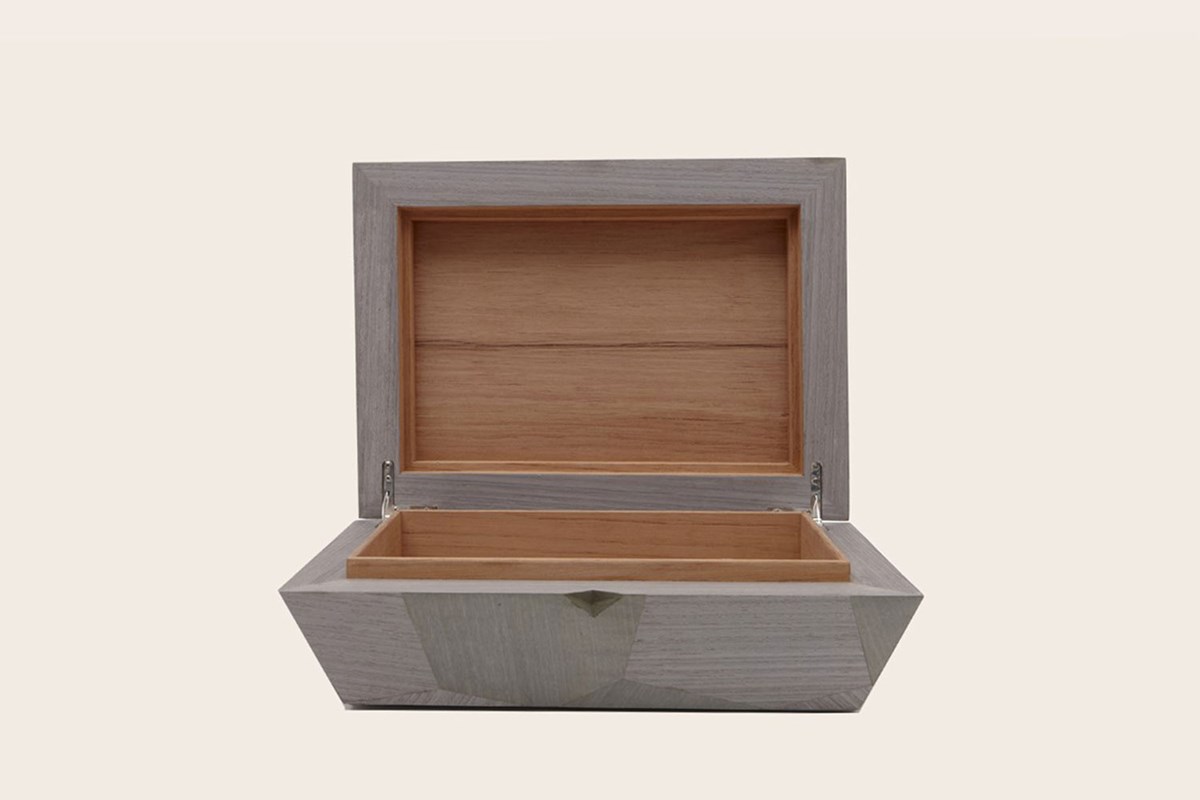 Carapace Humidor Box